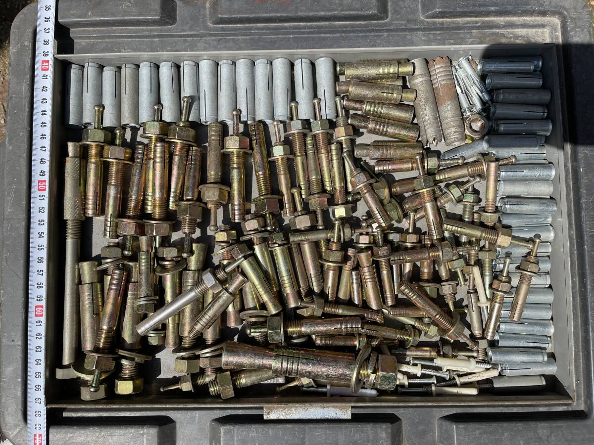 ★新品・未使用品・まとめ★ 約6.5kg アンカーボルト クリップアンカー ボードアンカー あと施工 鉄 コンクリート ネジ 100サイズ