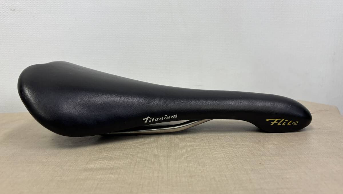 M1791/SELLE ITALIA FLITE Titanium セライタリア フライト チタニウム サドル 約229g/BLK レザーサドル チタンレール ロード ピスト 競輪