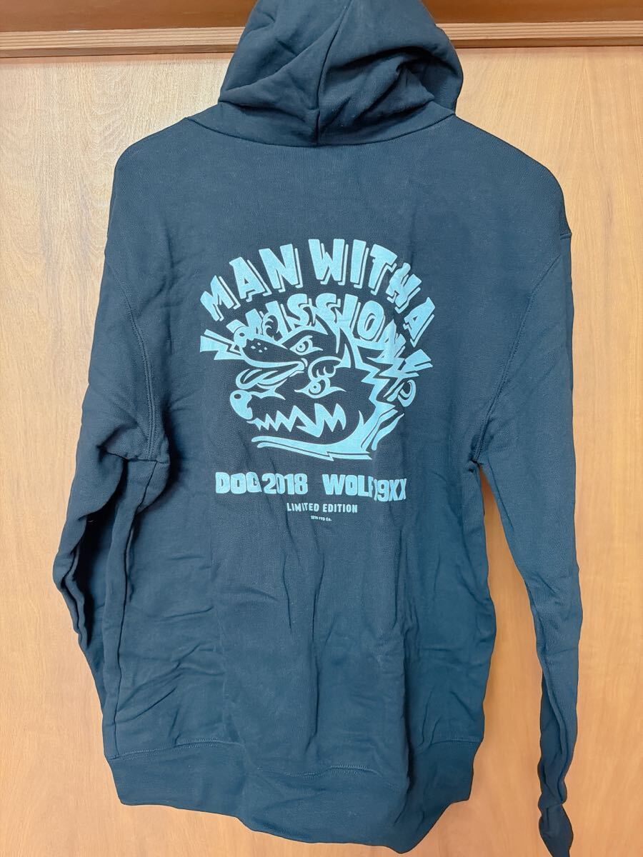 MAN WITH A MISSION マンウィズアミッション マンウィズ Mサイズ 2018年 限定版 福袋 DOG × WOLF パーカー ジップアップパーカー ブラック