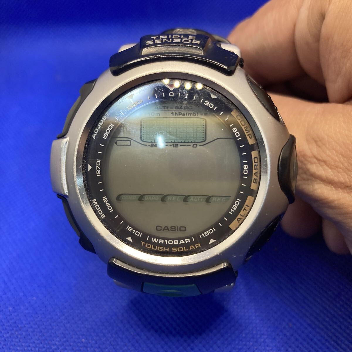 【か039】CASIO PRO TREK TRIPLE SENSOR WR10BAR TOUGH SOLAR 腕時計　PRG-50
