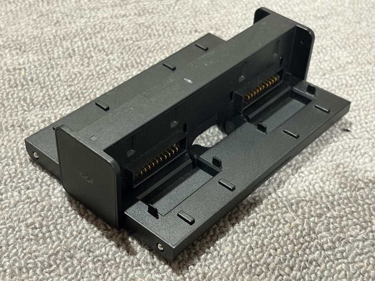 【中古品】DJI mavic2 マビック2 用 バッテリー充電器用 ハブ単品 mavic2pro/zoom DJI純正品 １個
