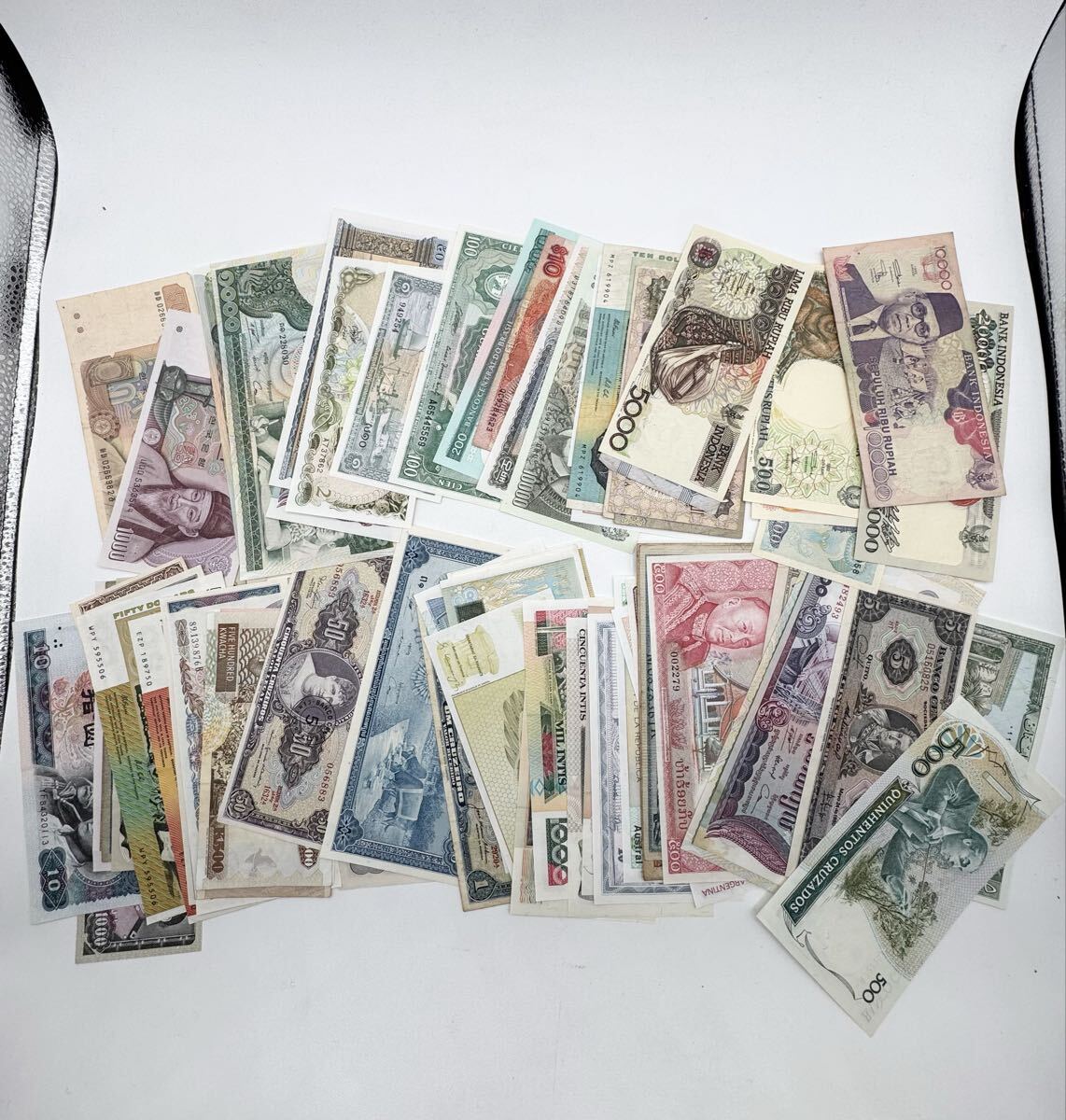1円スタート 希少品あり外国紙幣 外国札 海外紙幣 古札 韓国 紙幣 旧紙幣 古紙幣 世界紙幣コレクション70枚以上おまとめ0401b