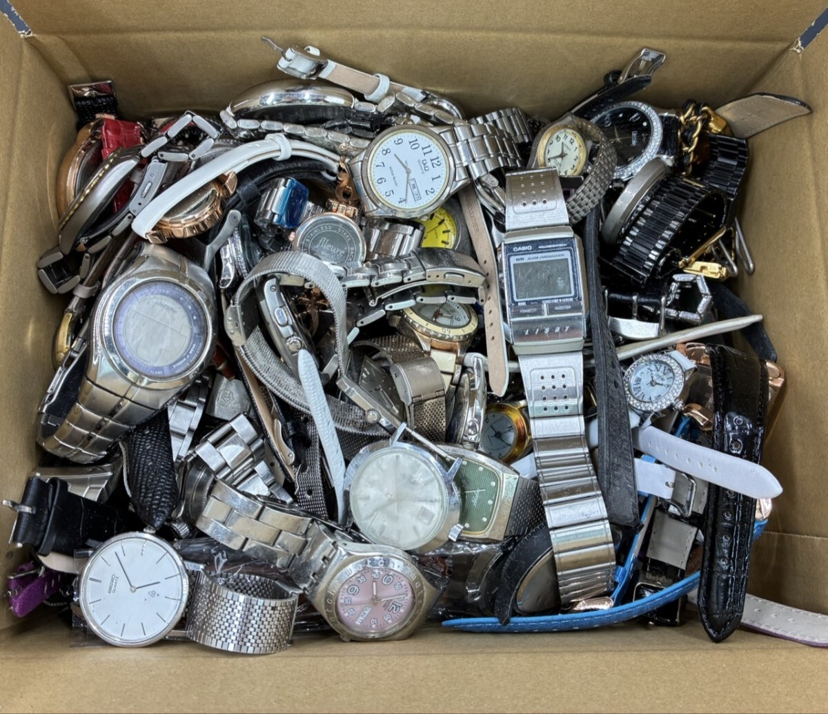 1円スタート 腕時計 ジャンク品 まとめ 大量 等 約6kg CITIZEN CASIO ROYAL CROWN 等 動作未確認 AF0402あ