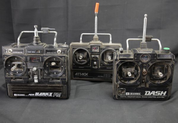 当時物 プロポ まとめて Futaba フタバ SANWA サンワ等 未チェック ジャンク 現状にて