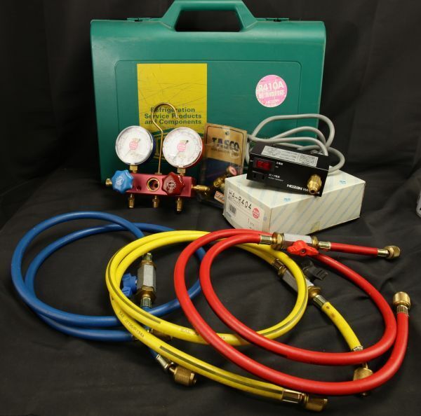 ゲージ マニホールドキットHA-R10Bと真空ポンプアダプターHA-R404 R410対応 使用後保管品 未チェック現状にて 検索→エアコン 充填 フロン