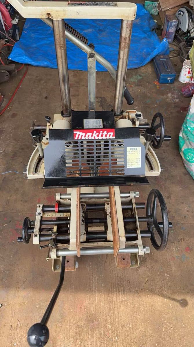 akita マキタ 小型アリカマホゾギリ 5500T3 200V
