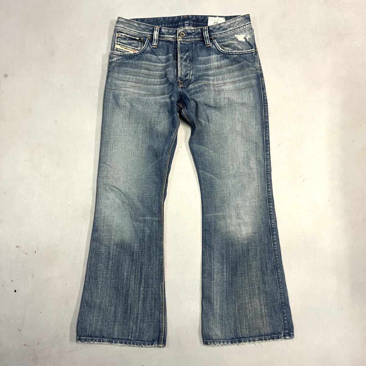 B ▼ 洗練されたデザイン 'イタリア製' DIESEL ディーゼル ZAF ブーツカット デニムパンツ ジーンズ 32×30 メンズ ボトムス