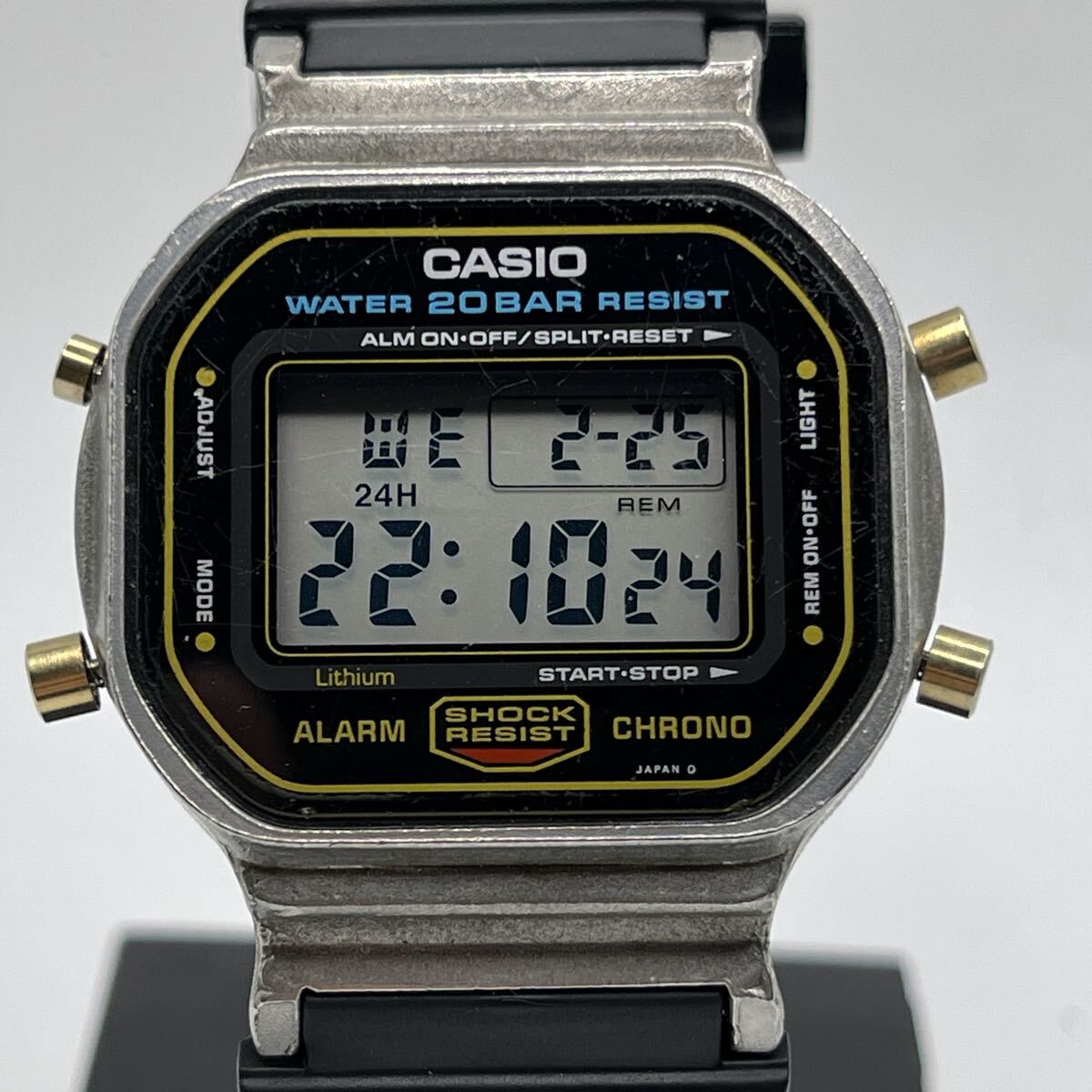 希少 1992年12月発売 CASIO G-SHOCK DIGITAL 5600 SERIES DW-5600D-1 カシオ Gショック デジタル スクリューバック 動作品
