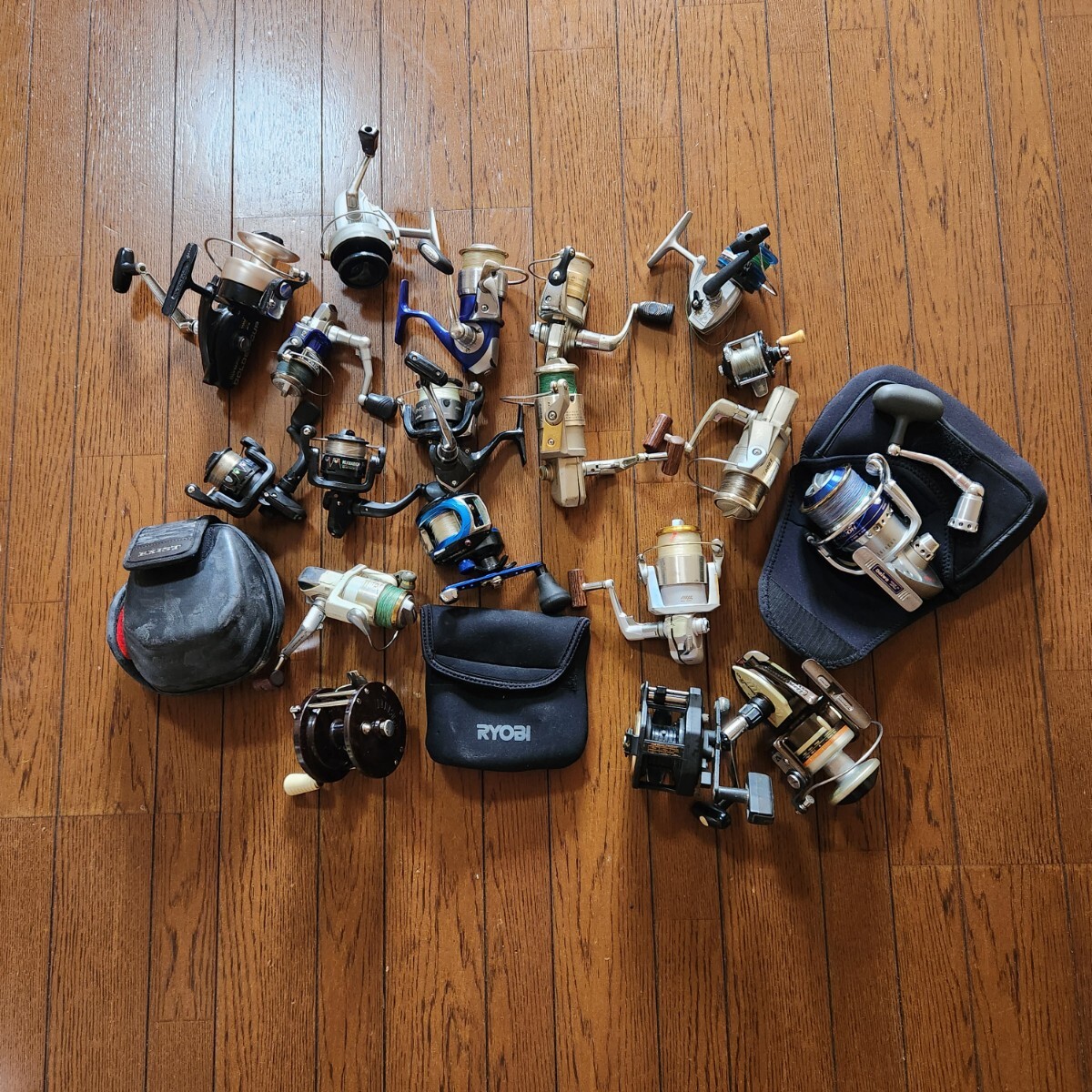 リール DAIWA　リョービ　オリムピック　その他色々　19個　と、ケース3個セット