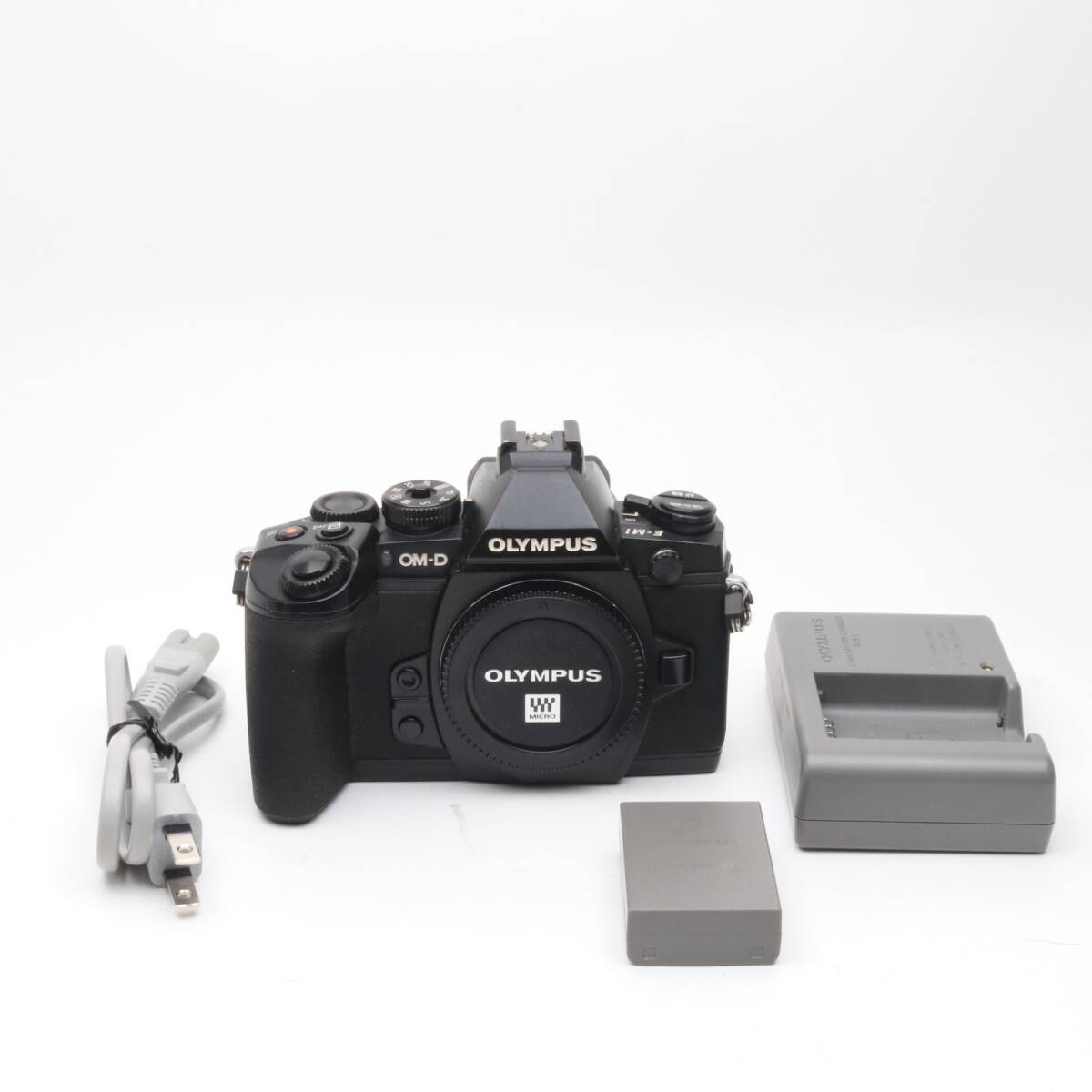 【シャッター回数：31200回】OLYMPUS OM-D M1 ボディ ブラック 〔マイクロフォーサーズマウント〕