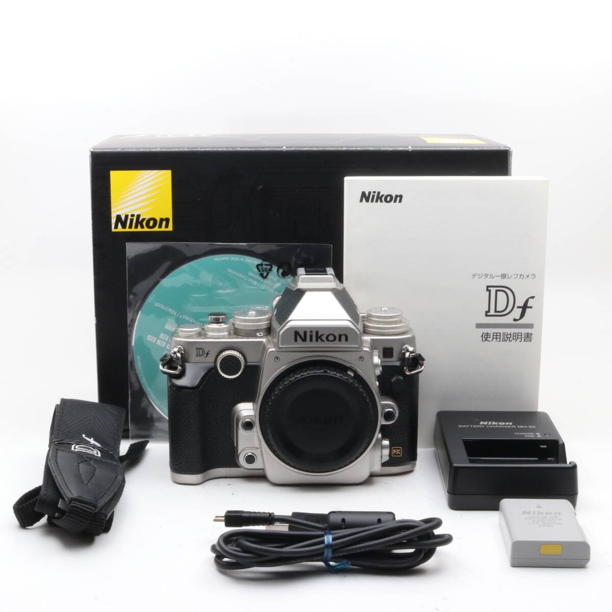 【シャッター回数：23400】Nikon Df シルバー 一眼レフカメラ 〔Nikon F マウント〕
