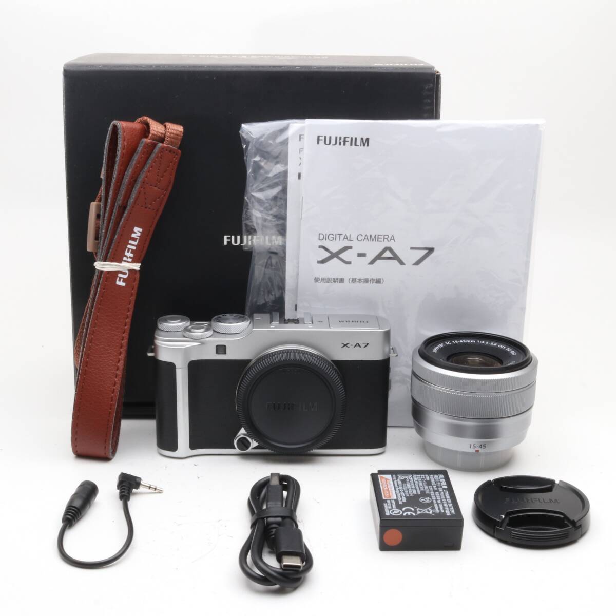 FUJIFILM X-A7レンズキット シルバー ミラーレスカメラ 〔FUJIFILM X マウント〕