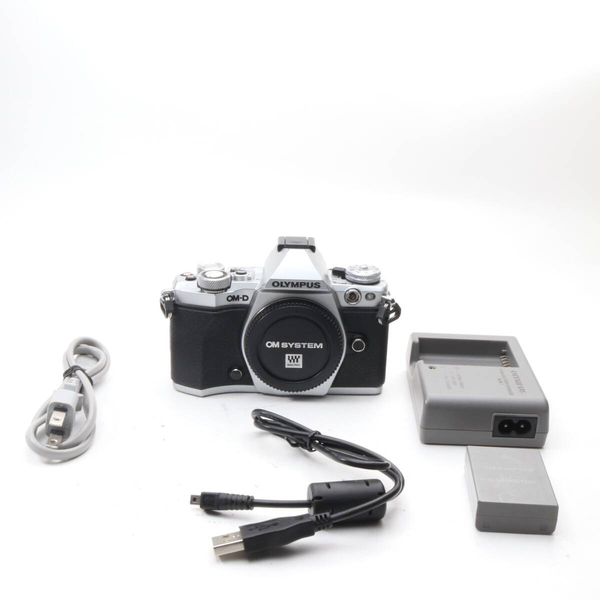 【シャッター回数：3200回】OLYMPUS OM-D E-M5 MarkII ボディー シルバー 〔マイクロフォーサーズマウント〕