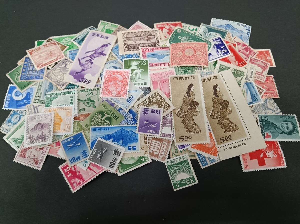 ●●　 日本切手　未使用　 見返り美人・ 月に雁・航空切手などを含む　 古い切手　 バラ切手１５０枚以上　●●