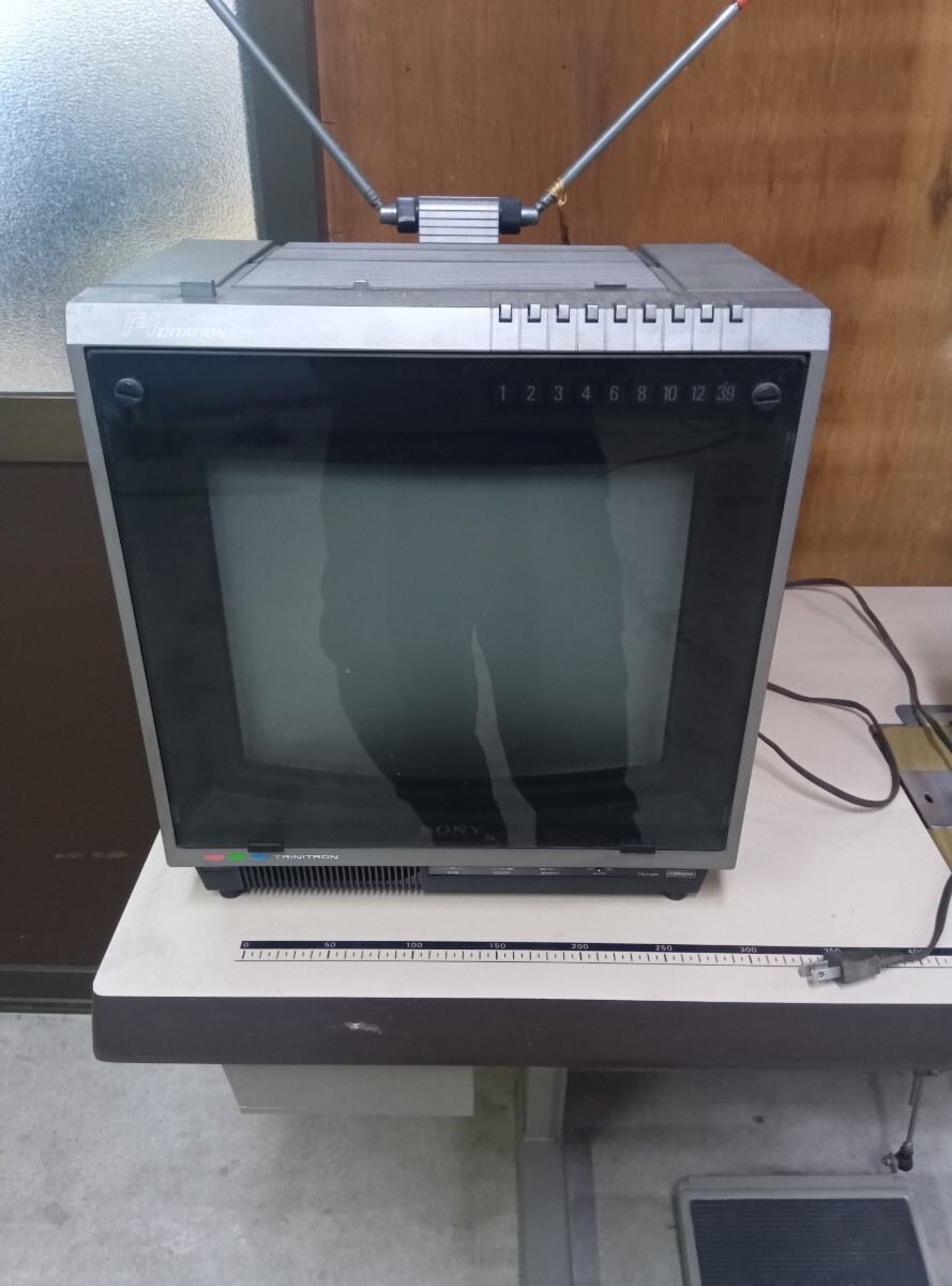 【ジャンク】SONY KV-13F1 TRINITRON COLOR TV RECEIVER カラーテレビ　１９８０年製 ブラウン管テレビ 昭和レトロ アンティーク
