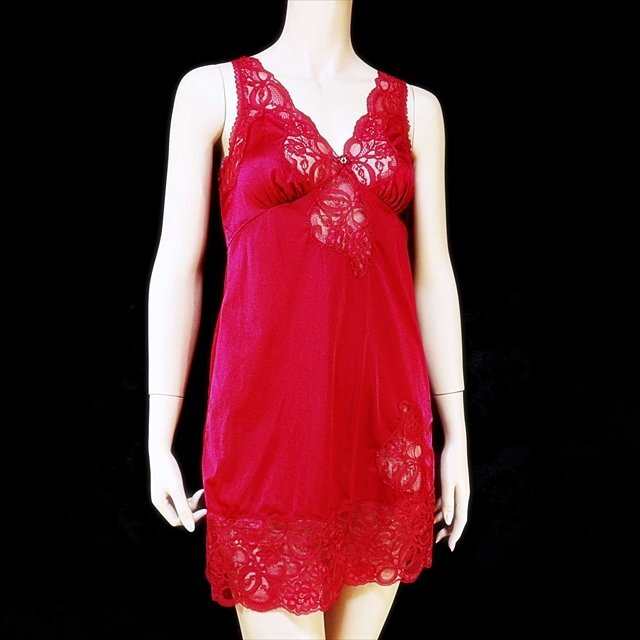 CX1-949//バスト90㎝の大きいLサイズ☆さらっと素肌をすべる軽やかな素材☆ナイロン100％☆スリップ※一番安価で送料はゆうパケット250円