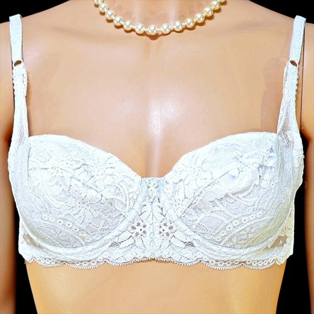 CX2-399//新品同様☆CHARLE/シャルレ/日本製/FA171☆バストを爽やかに包む☆Dカップ☆補正ブラ※一番安価で送料はゆうパケット250円