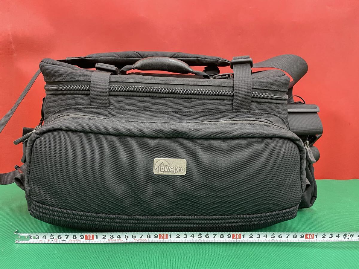 （D20）Lowepro AW カメラバッグ カメラボックス ショルダーバッグ 手持ち 斜めがけ 撮影用 アウトドア カメラアクセサリー 