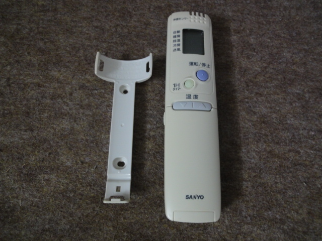 サンヨー　エアコンリモコン　RCS-ZP1