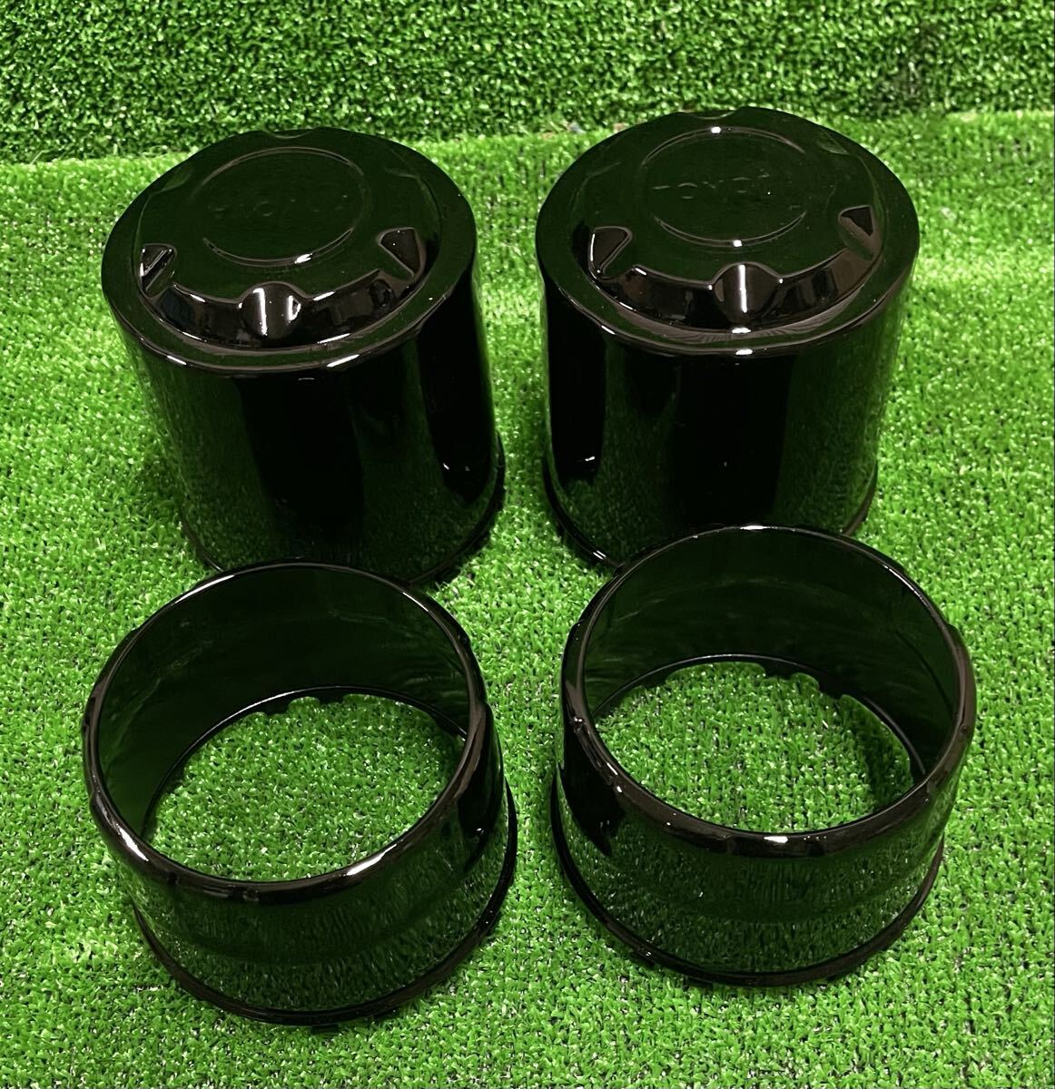 トヨタ純正センターキャップ　4個セット　ランドクルーザー？？