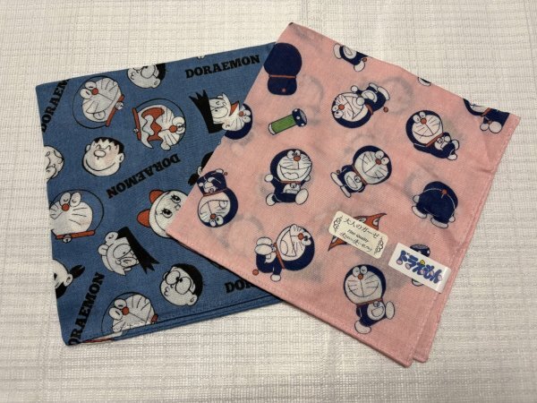 ☆新品☆ドラえもん/大人ガーゼハンカチ２枚/青＆ピンク