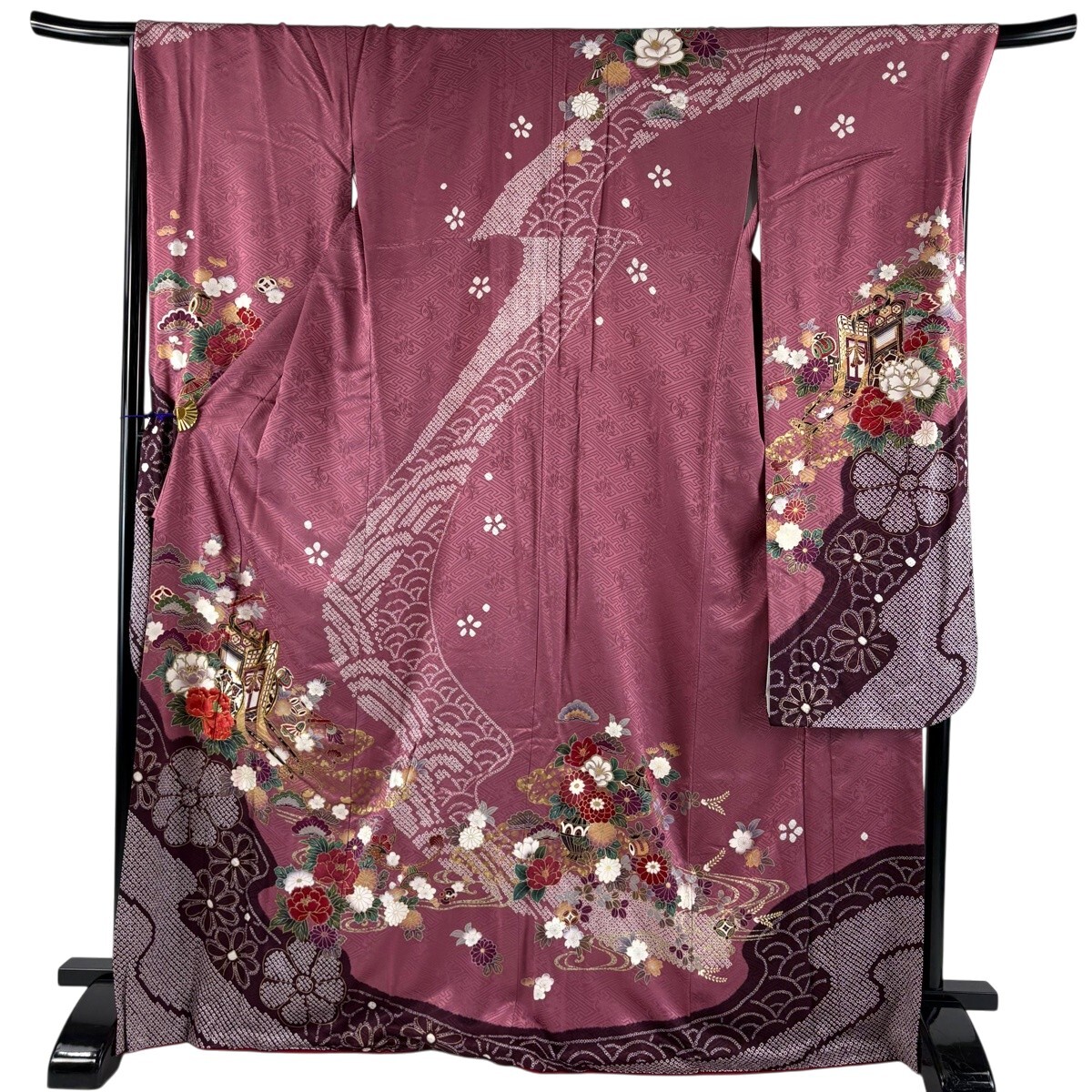 【美品】 振袖 身丈169cm 裄丈69cm L 袷 御所車 草花 金糸 金彩 赤紫 正絹 秀品 【中古】