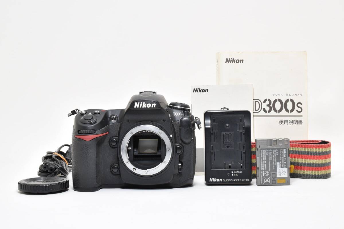 【ショット数1,463枚の美品】ニコン Nikon D300S デジタル一眼レフボディ ♯A6002A81035HDH