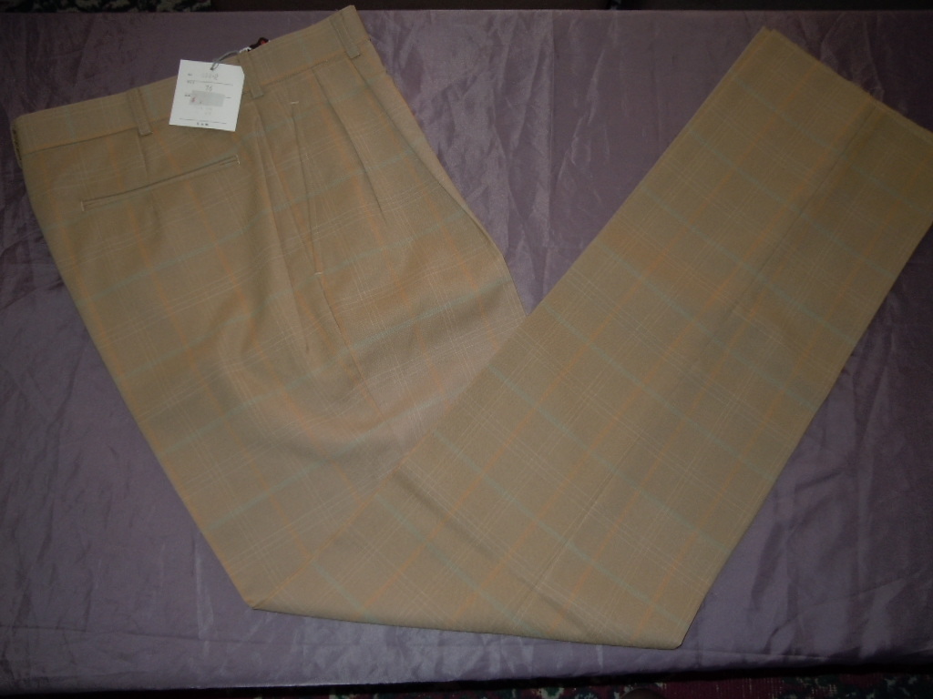☆新品☆ライトブラウンチェックツータックパンツ　　W76ｃｍ　日本製　即日発送