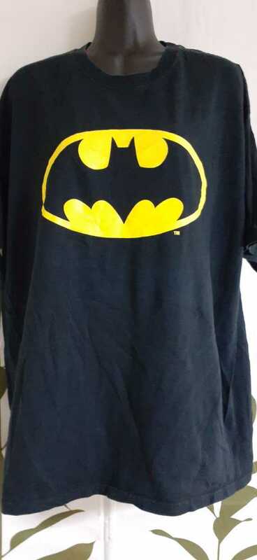 Y 4/4 BATMAN ロゴイラスト半袖Tシャツ 　ビックサイズ　サイズＸＬ　メキシコ製
