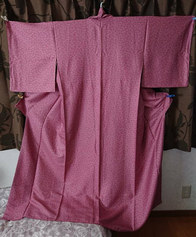 【未使用】ハンドメイド 女性用着物 小紋/花柄 くすみピンク 