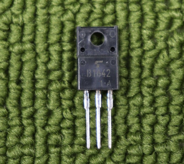 未使用新品本物 東芝 TOSHIBA 2SB1642 B1642 入札1で50個 送料84円～ 同梱Ok