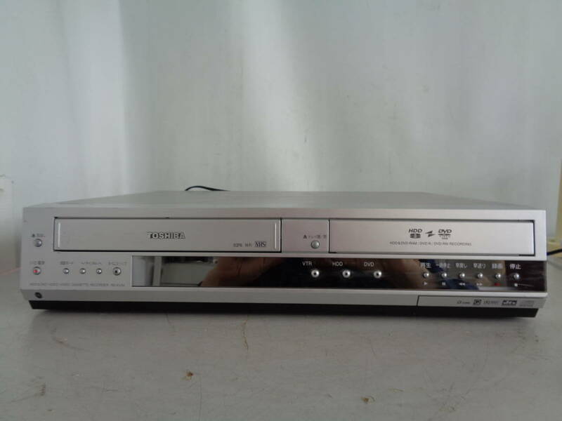 MK1952 東芝 RD-XV34SJ　 HDD/DVD/VHSレコーダー　2005年製　ジャンク扱い