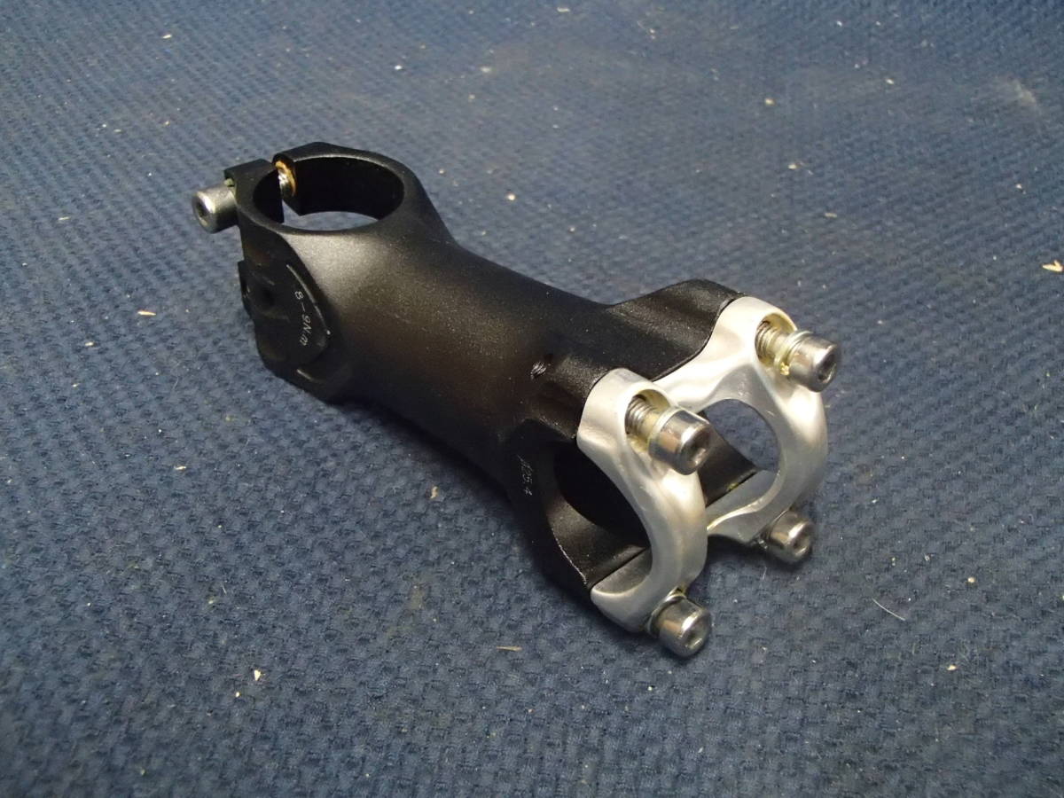 アルミ4本留めアヘッドステム 90mm 7° マットブラックボディ&シルバーキャップ 