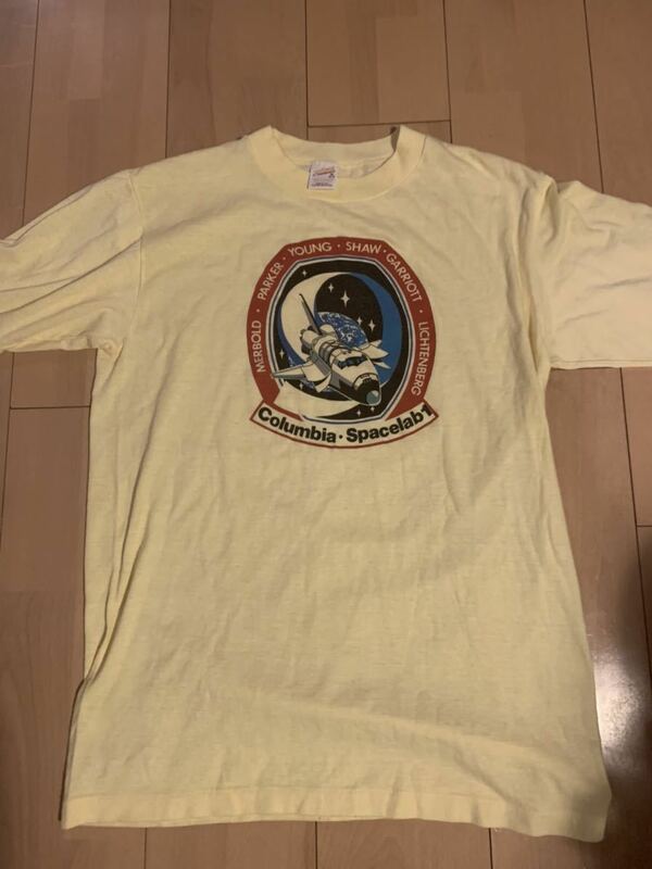 70s 80s【SPORTSWEAR】NASA Tシャツ ビンテージ USA製 イエロー sportswear 前面プリント vintage STS-9 Jaxa RUSSEL