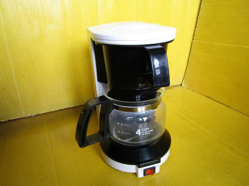 コーヒーメーカー　Mille CAF　4カップ　動作　白系　コンパクト　　軽量　☆レア　在庫処分 特価