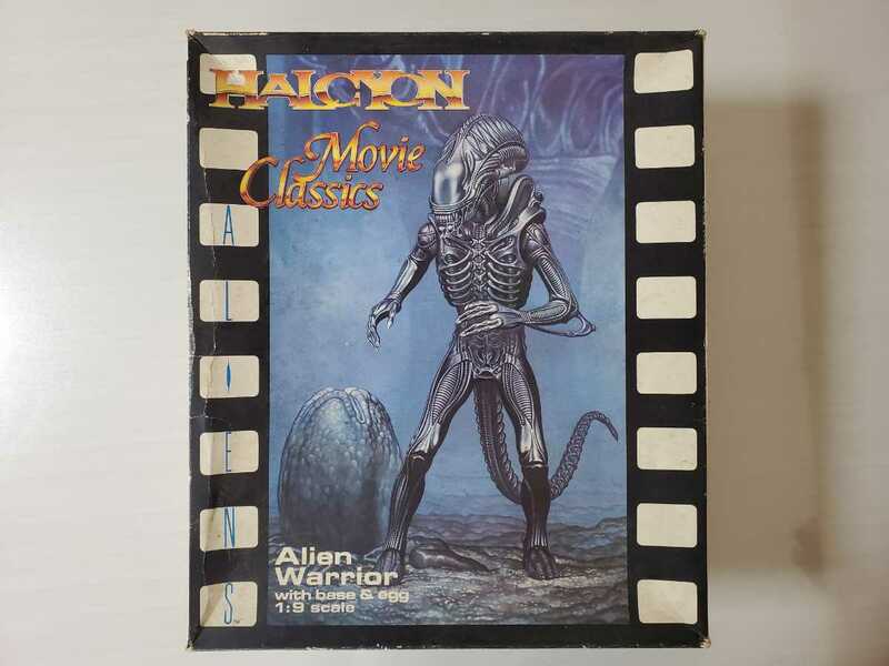HALCYON ALIENS Alien Warrior With base&egg 1/9スケール エイリアン