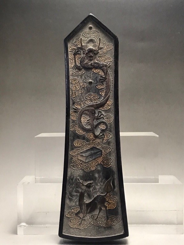 旧蔵 徽州老墨 龍麒麟圖彩繪墨 「天祿琳琅」胡秀文製 文房四寶 書道用墨 可實用 古董品 時代物 極細工 骨董品 古美味 WY0516