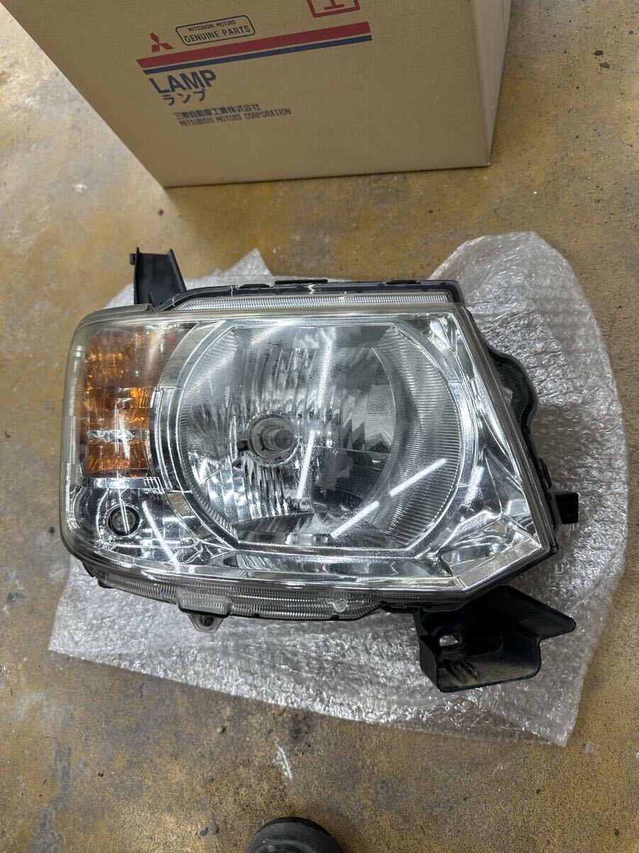 ミツビシ ekワゴン 純正 右 ヘッドライトASSY H82W