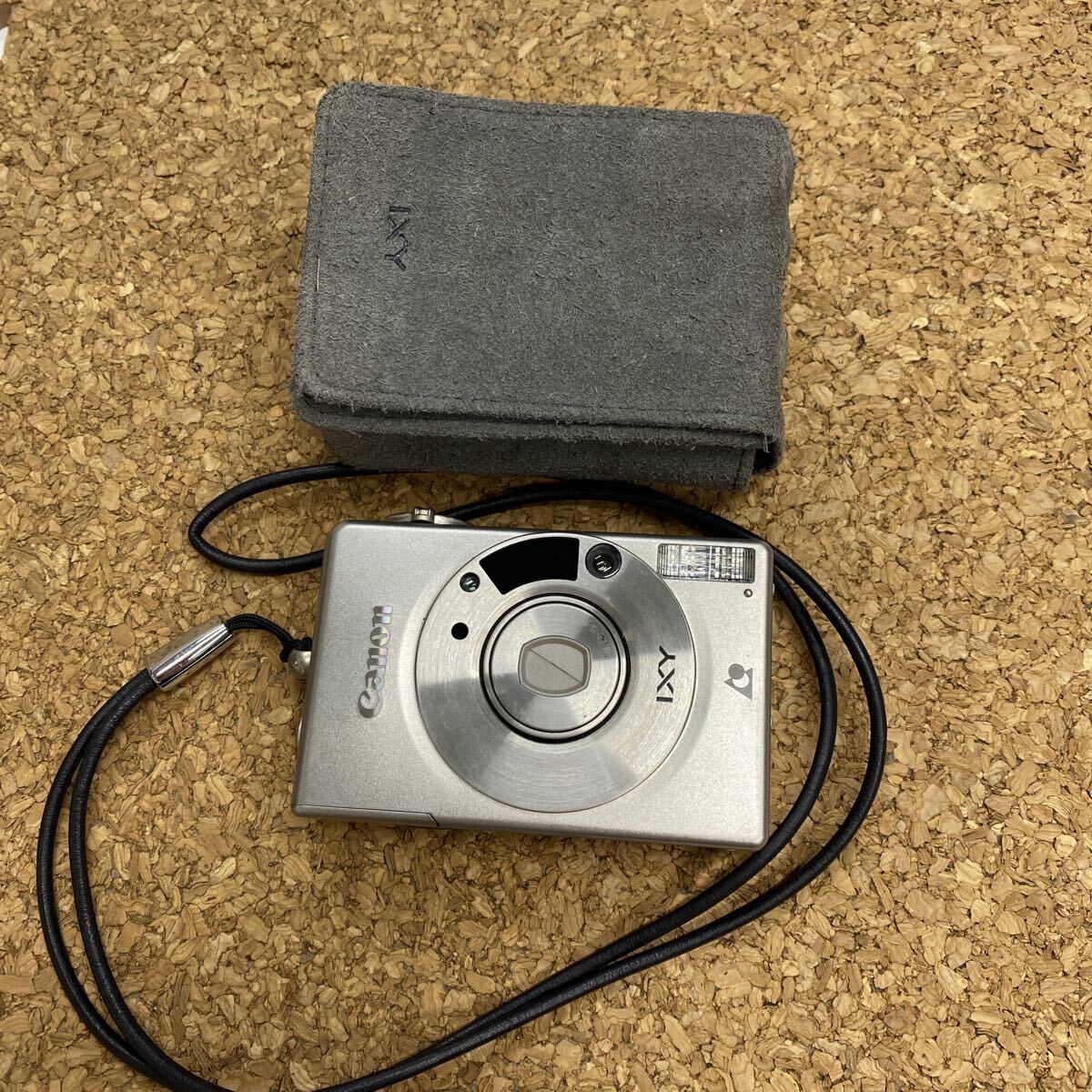 岸170 Canon(キャノン) IXY320 コンパクトデジタルカメラ ※本体のみ