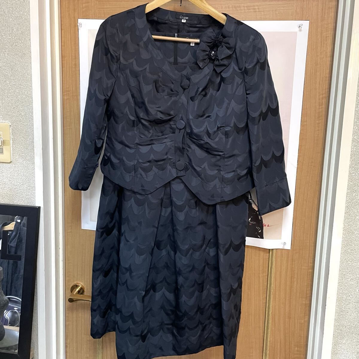 雷216 Ca gaze はなや ミセス 婦人 ワンピーススーツ フォーマルスーツ 上田純子 立体裁断 13号 大きいサイズ ジャケット フォーマル