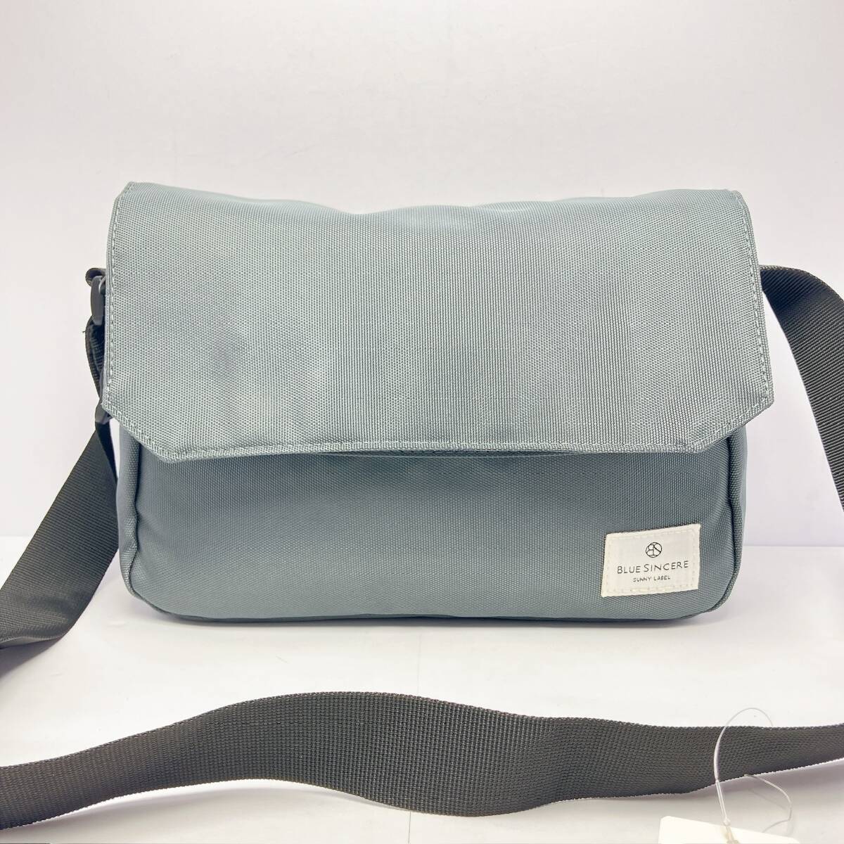 4492◯ BLUE SINCERE ブルーシンシア ショルダーバッグ クロスボディバッグ キャンバス グレー ブラック メッセンジャー ファスナー