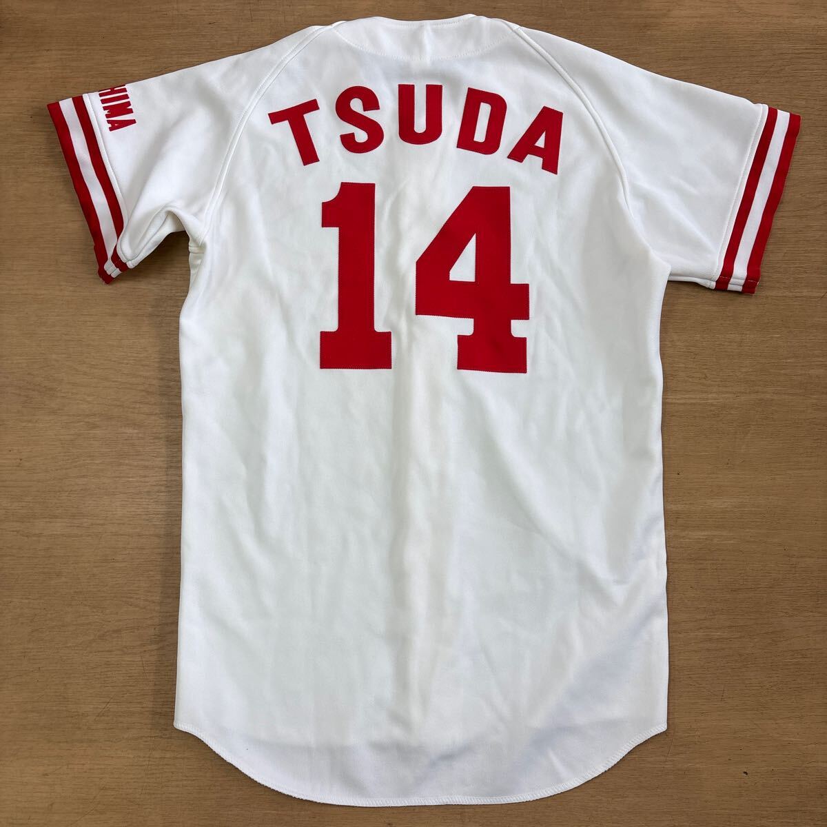 1991年優勝モデル　◎津田恒美　広島東洋カープ　復刻ユニフォーム　ハイクオリティ　刺　サイズL ホーム　白