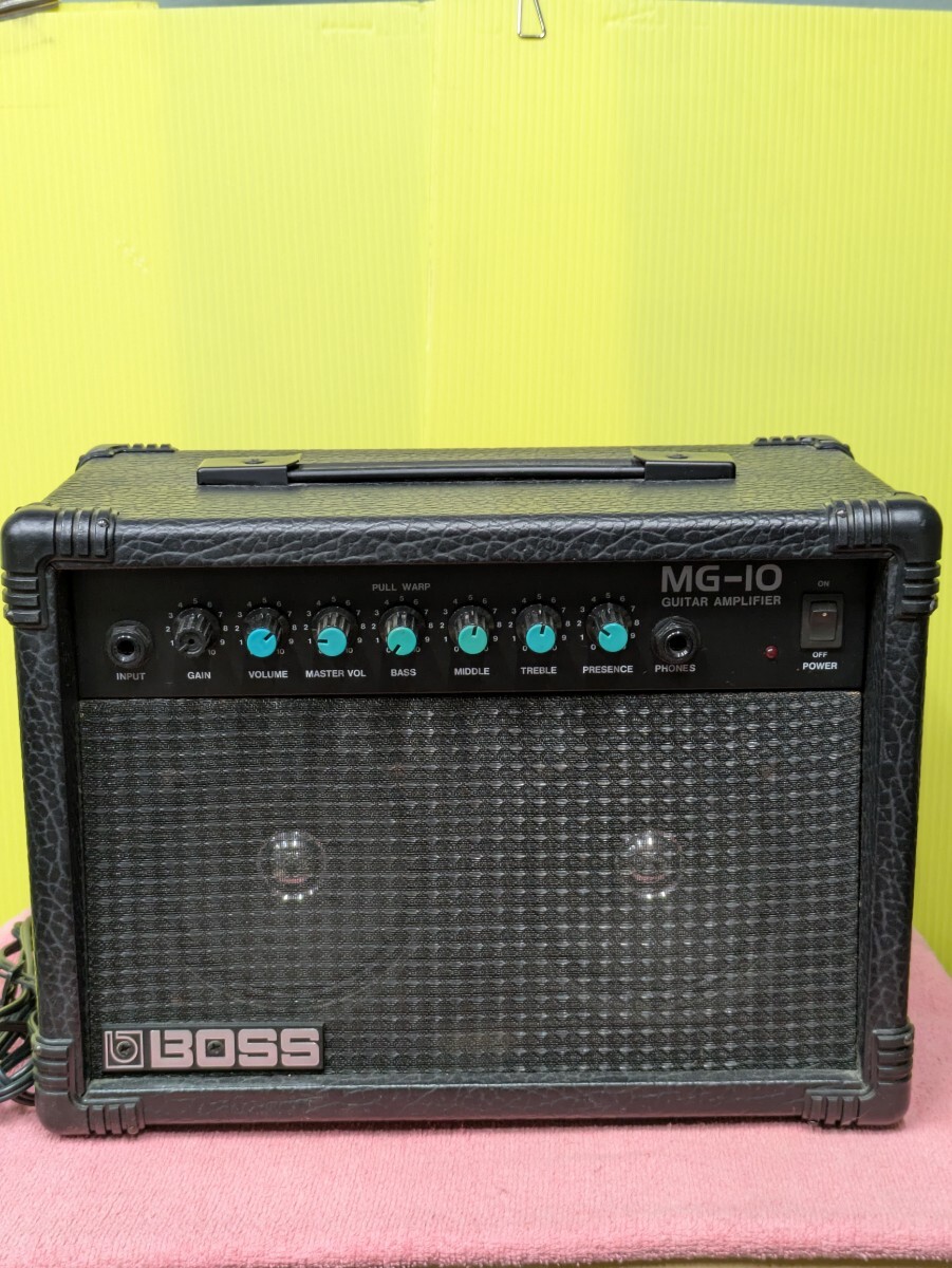 ローランド ギターアンプ BOSS MG-10 簡易動作確認済み 中古現状品 ROLAND GUITAR AMPLIFIER AC100V 50/60Hz 13W アンプ MADE IN TAIWAN 
