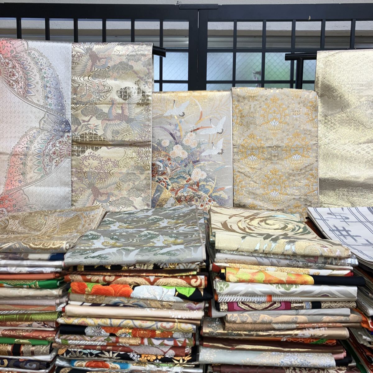 一右衛門No1060 袋帯 100枚まとめ売り 西陣織 佐賀錦 綴れ 紬織 都錦 金駒刺繍 正絹袋帯 豪華袋帯 鶴 鳳凰 琉球絣 リメイク材料 大量大処分