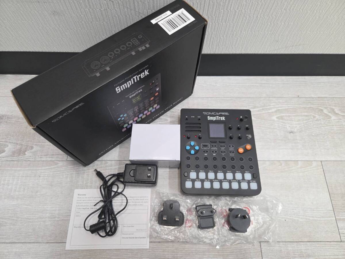 KDL45 【ほぼ未使用品】 SONICWARE ソニックウェア SmplTrek サンプルトレック TRK-010 ポータブル プロダクション サンプラー 器材 楽器