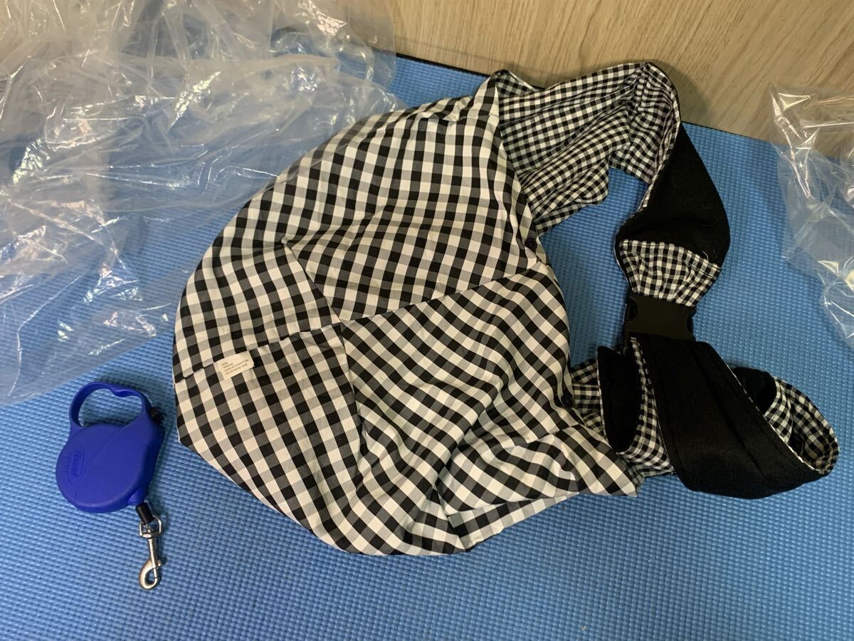 （中古美品）flexi犬用リード（ドイツ製）、犬用バッグ（W-40)