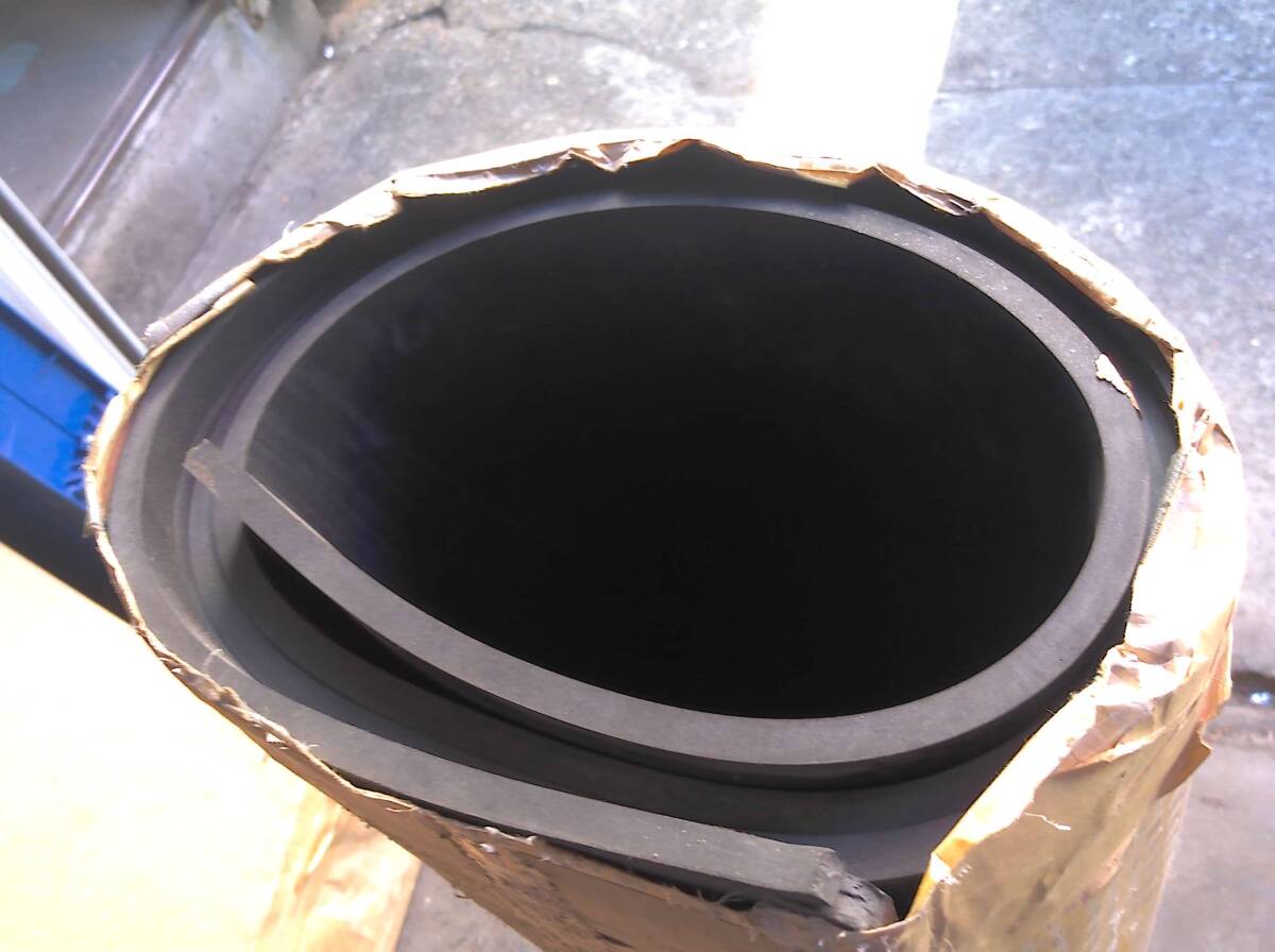 送料無料 ゴムマット 厚さ8mm 幅105cm 長さ200cm 未使用