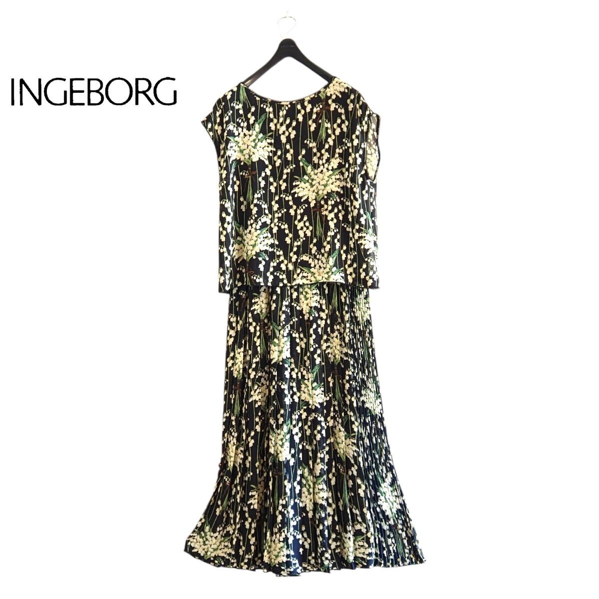 新品同様★インゲボルグ INGEBORG★スズラン プリーツ　ロングワンピース size 4/11号相当