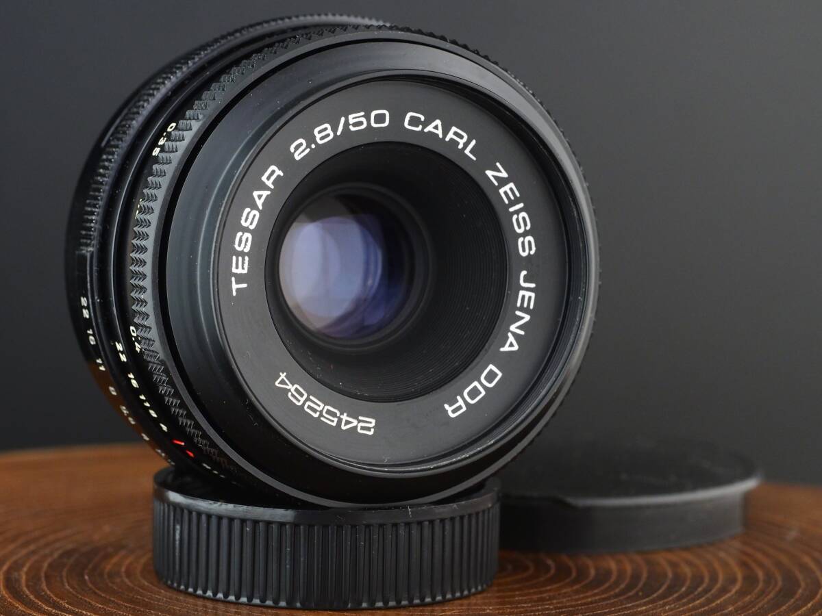 M42 CARL ZEISS JENA TESSAR 50mm f2.8 テッサー