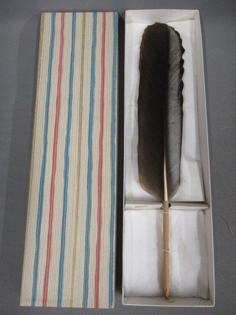 【羽箒　左羽・炉用　紙箱入】長期保管品　香道・茶道具　炭道具　未使用近　三ツ羽根鴻鶴ほうき